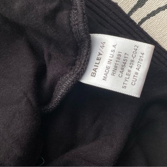 Bailey/44 Off-The-Shoulder Ribbed Knit Bandage Layered Casual Long Sleeve Top - Picture 7 of 8